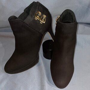 VINCE CAMUTO Black Leather Platform Stiletto Ankle Bootie VC-ELAINA Womens 9.5